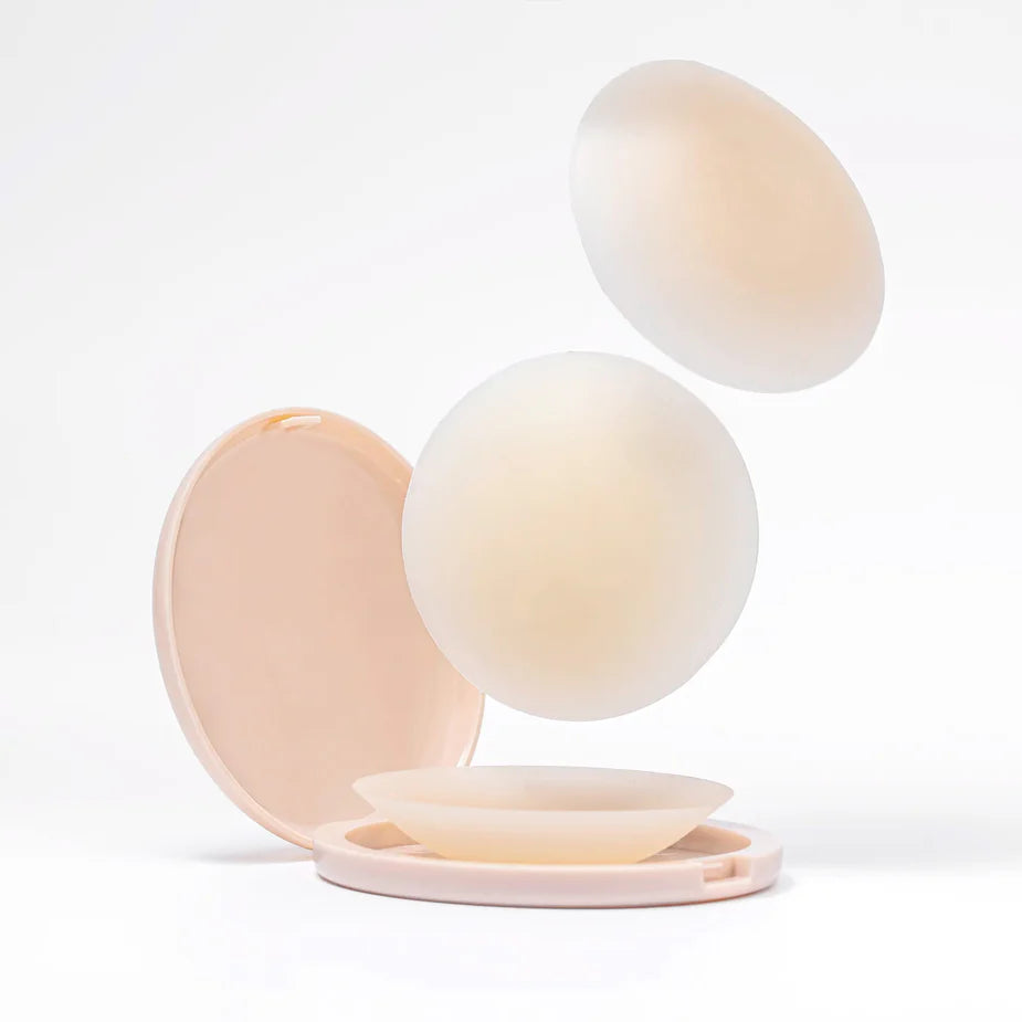 VCN Seamless Nipple Cover Concealer + Hard Case