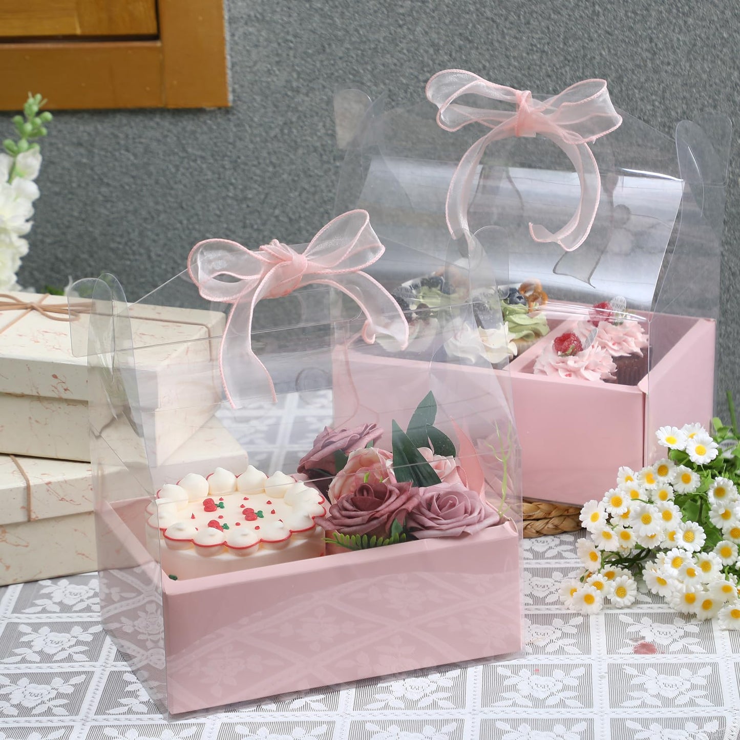GIFT BOX - Handheld Flower/Cake Plastic Gift