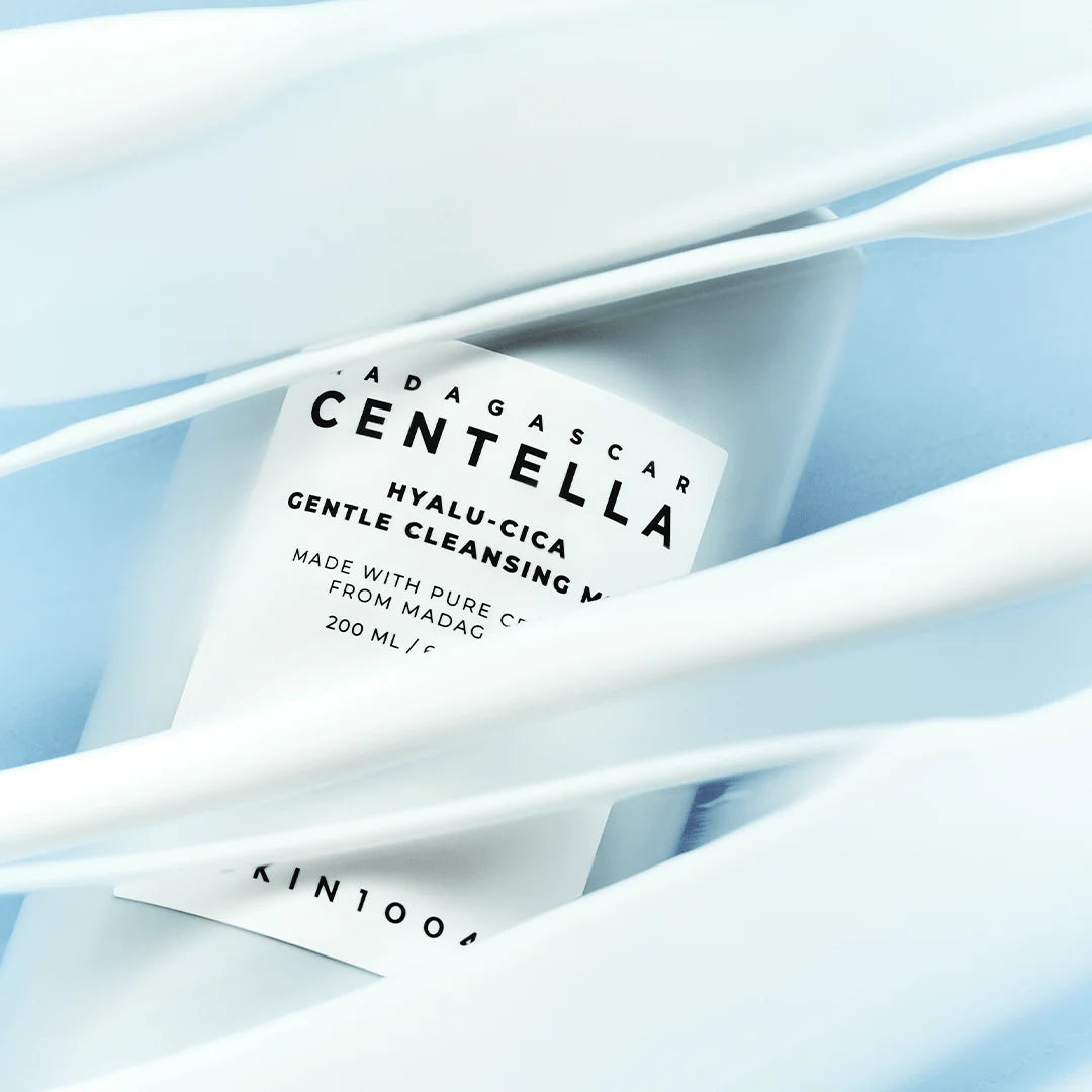 SKIN1004 Madagascar Centella Hyalu Cica Gentle Cleansing Milk 200ml