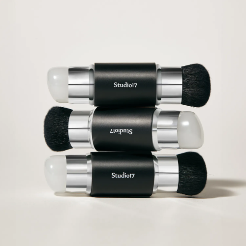 STUDIO 17 Dual Silicon Blush Brush