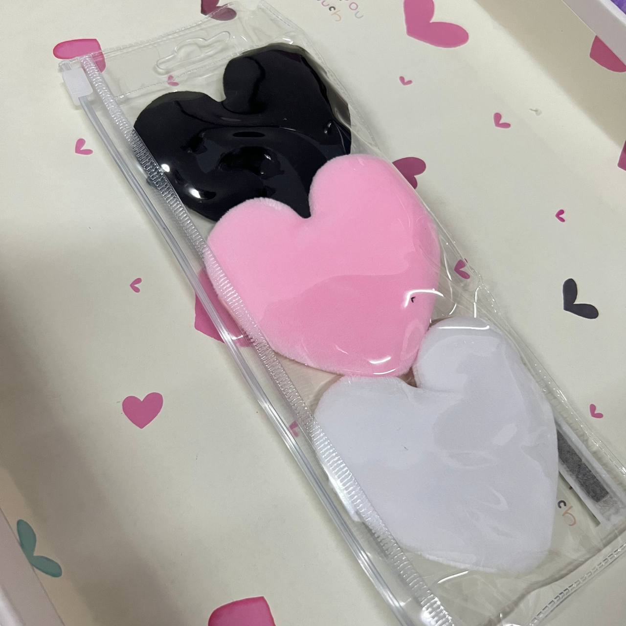RubyFace Heart Shape Puff