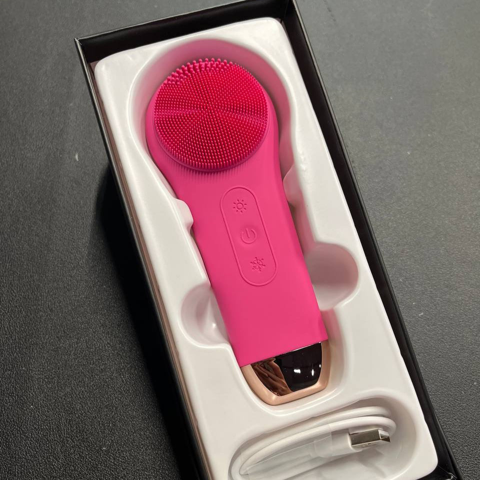 Heat & Cold Cleansing Brush
