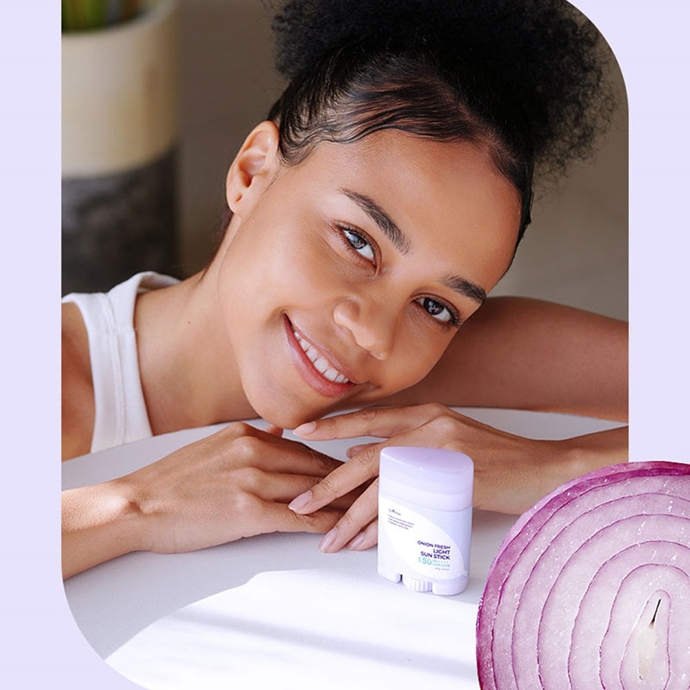 ISNTREE Onion Fresh Light Sun Stick