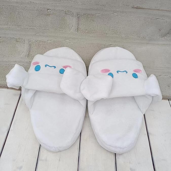 Sanrio Cinnamoroll Moving Ears Slipper (2 Sizes)