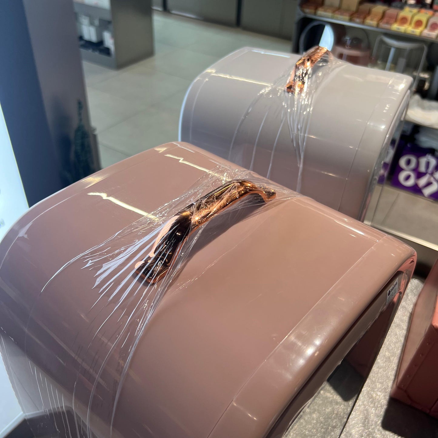 Mini Skincare Refrigerator