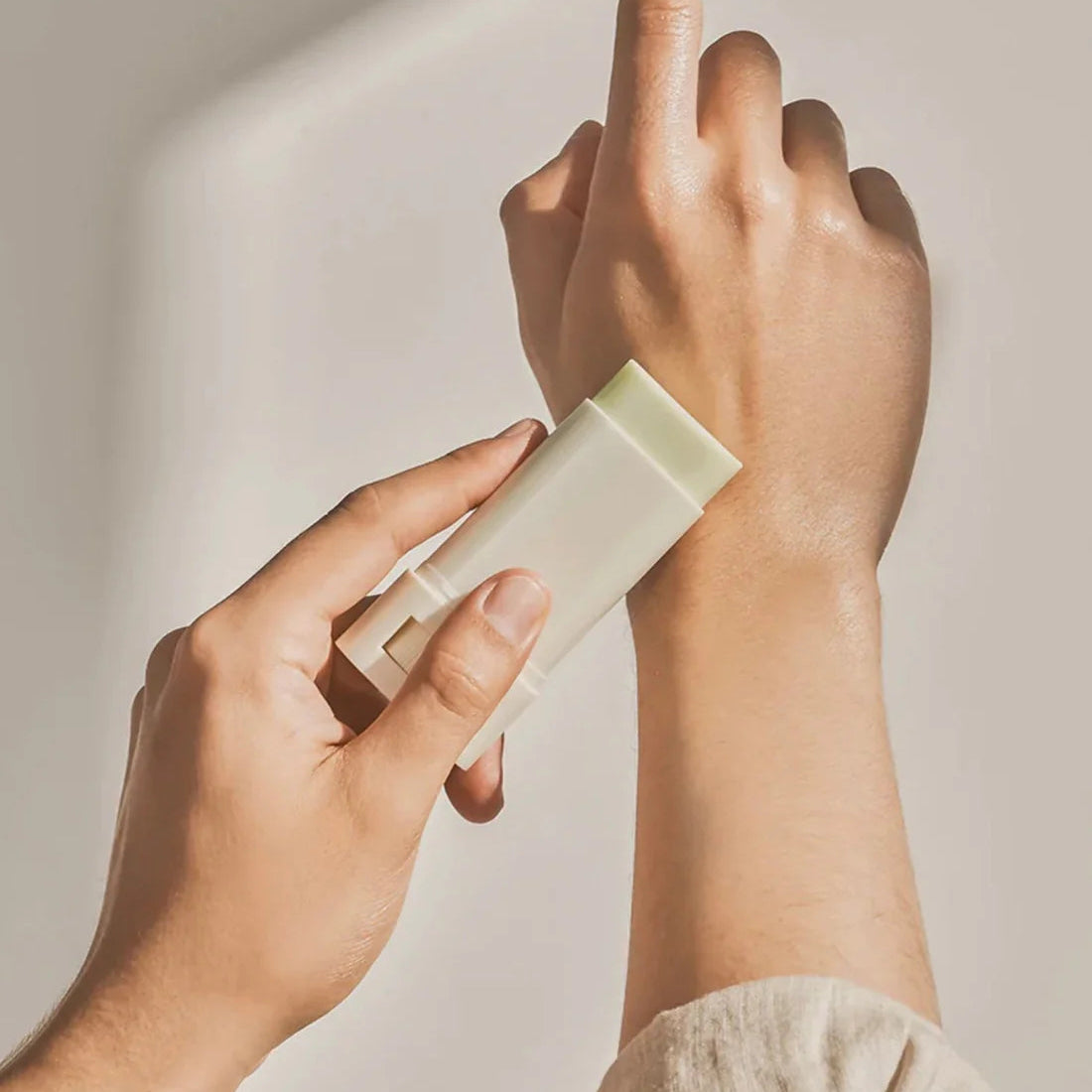 BEAUTY OF JOSEON Matte Sun Stick: Mugwort + Camelia