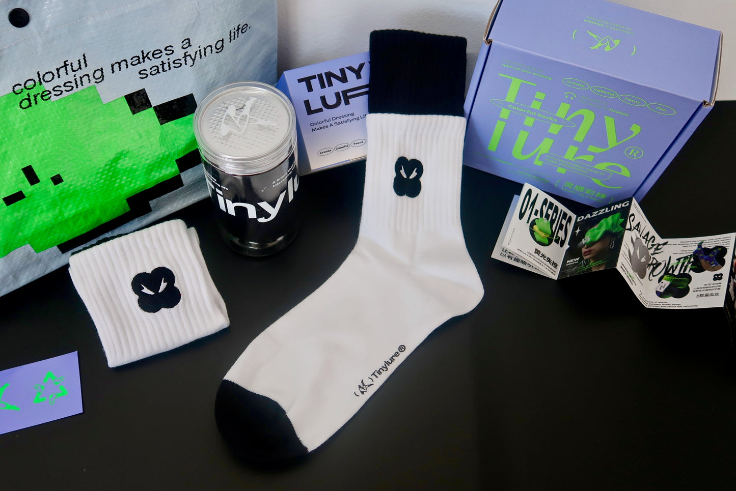 Tiny Lure Black Socks