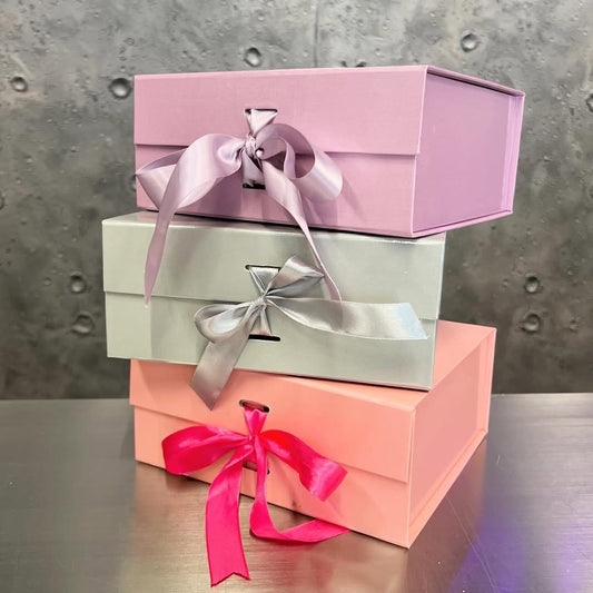 GIFT BOX - Foldable Medium with Ribbon