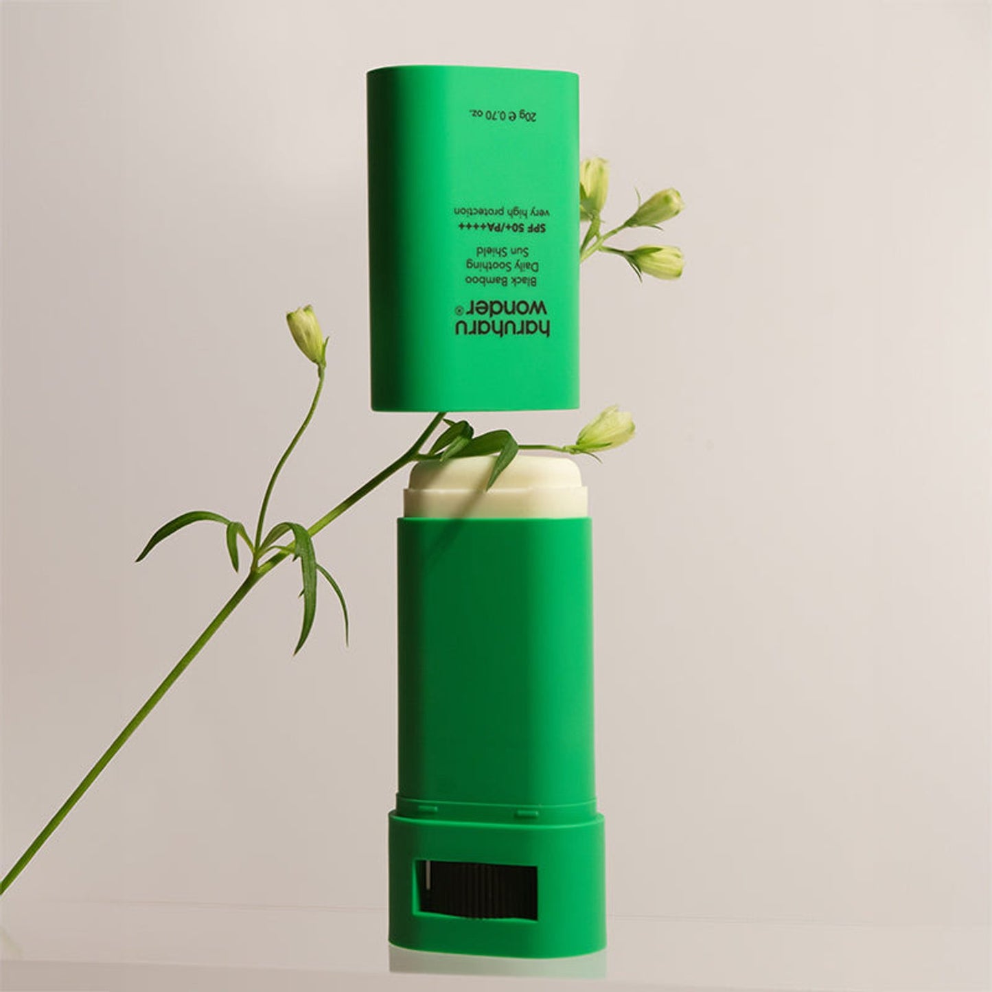 HARUHARU WONDER Black Bamboo Daily Soothing Sun Shield