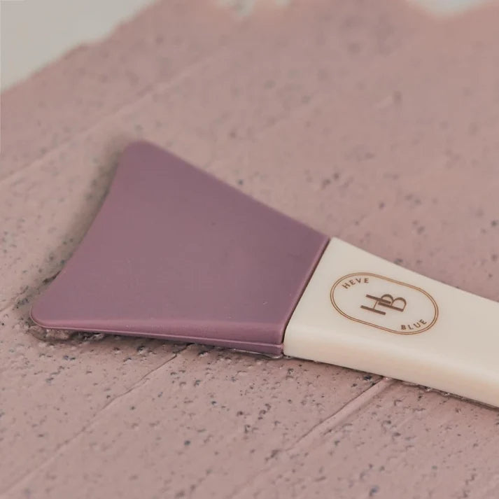 HEVEBLUE Soft Curve Spread Brush (spatula)