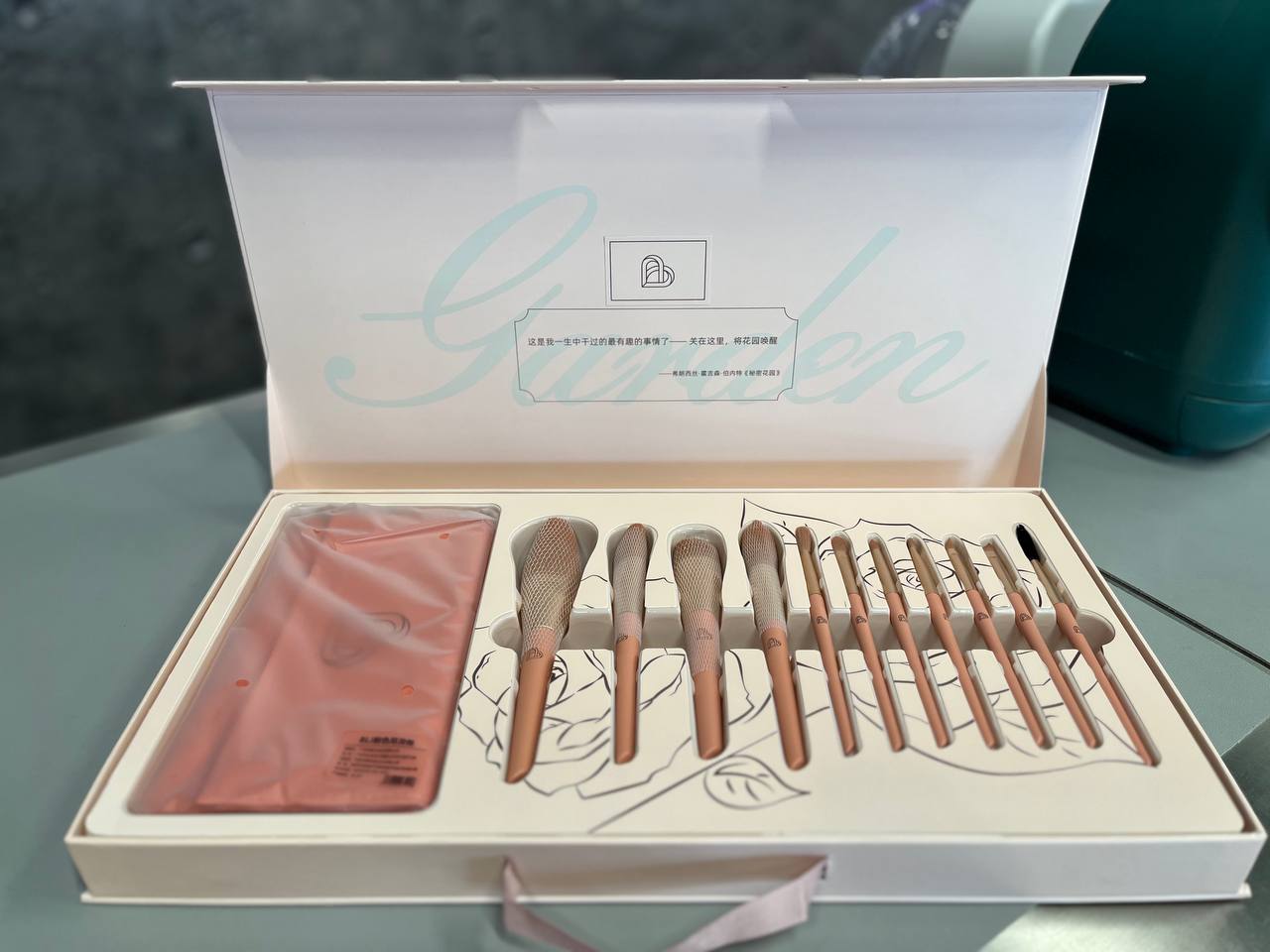 BLJ Secret Garden Brush Gift Set