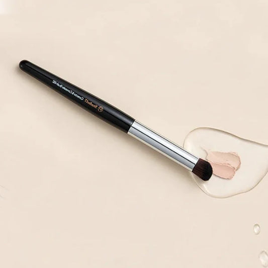 STUDIO 17 Concealer Brush 484
