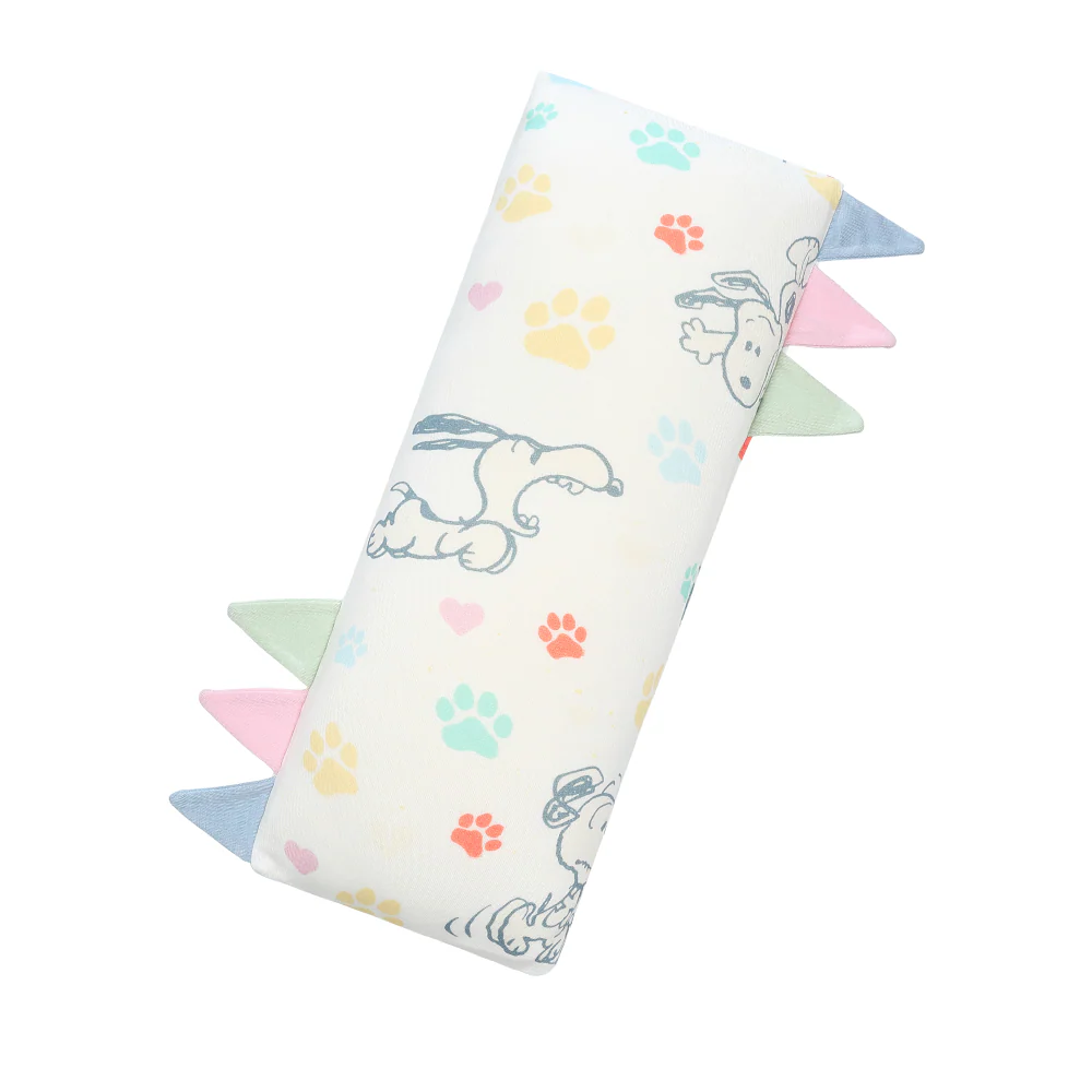snoopy dreamland paws pillow