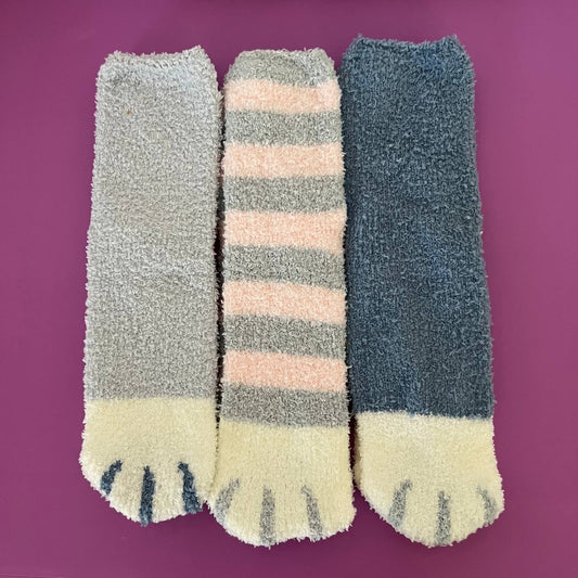 Fuzzy Cat Paw Fleece Socks