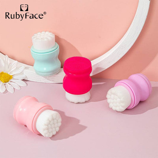 Rubyface Mini Silicone Brush