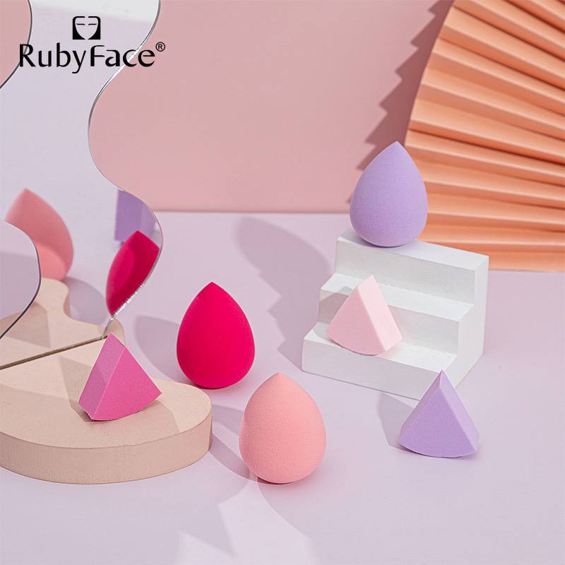 Rubyface Makeup Sponge in A Ball