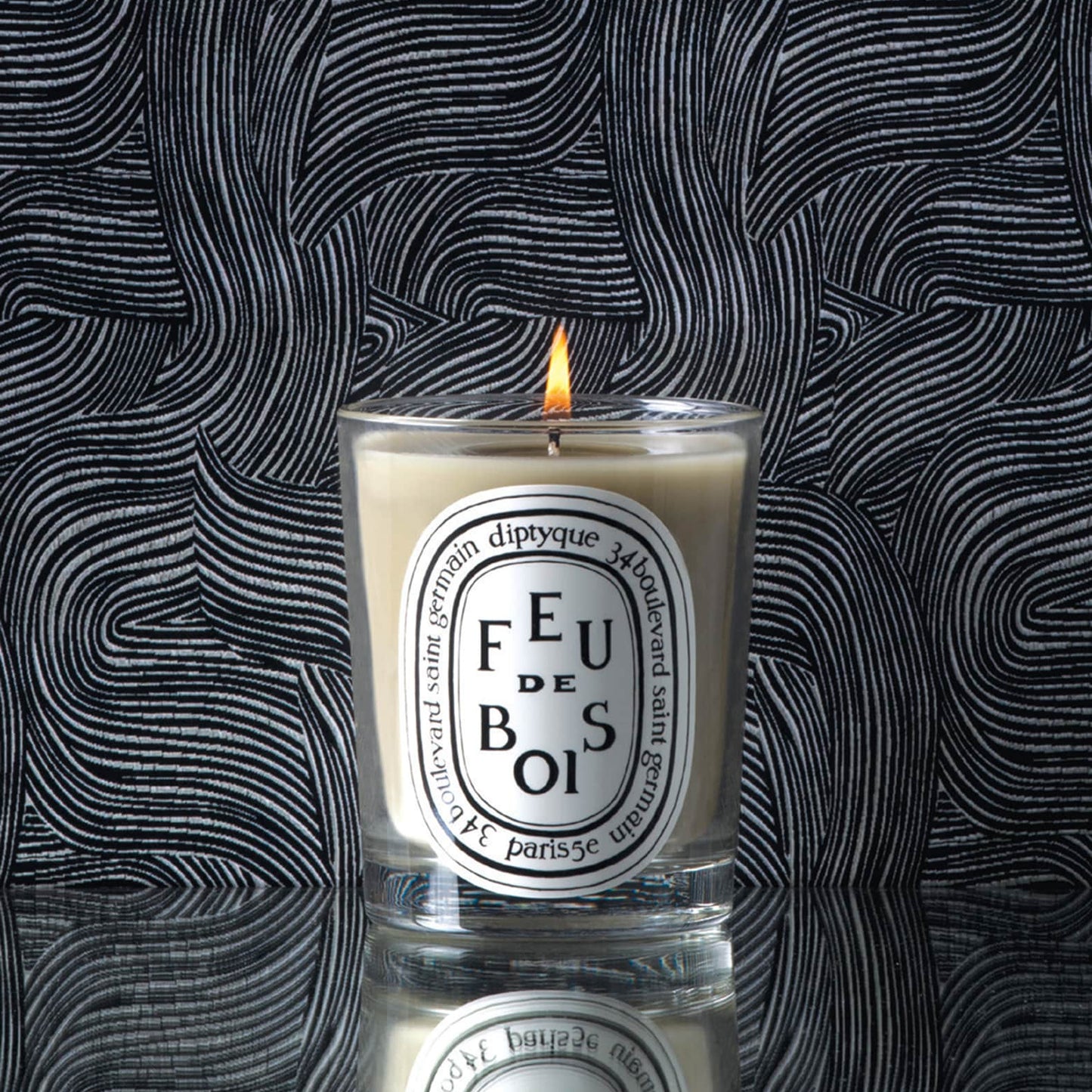 DIPTYQUE Feu De Bois Scented Candle (190g)