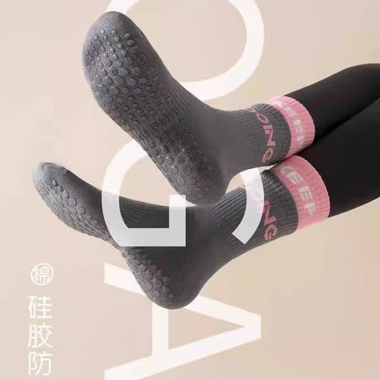 [M] Yoga Pilates Non-Slip Grip Sock for Women