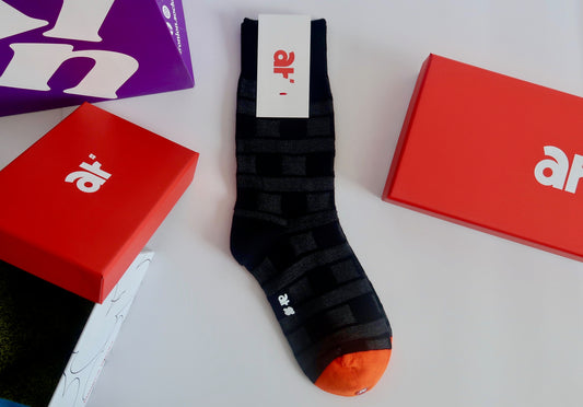 Almond Rocks Black - Orange Brick Socks