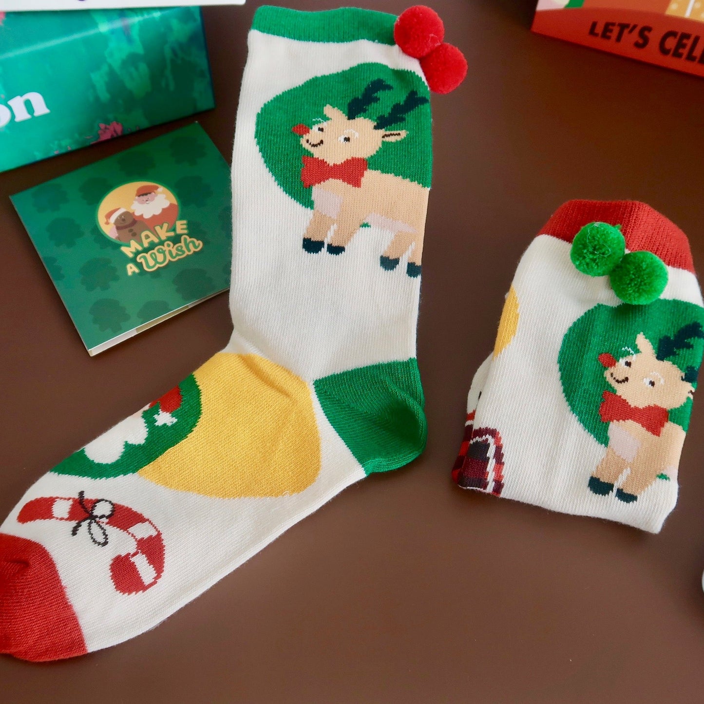 Let It Snow Cream Adult Socks