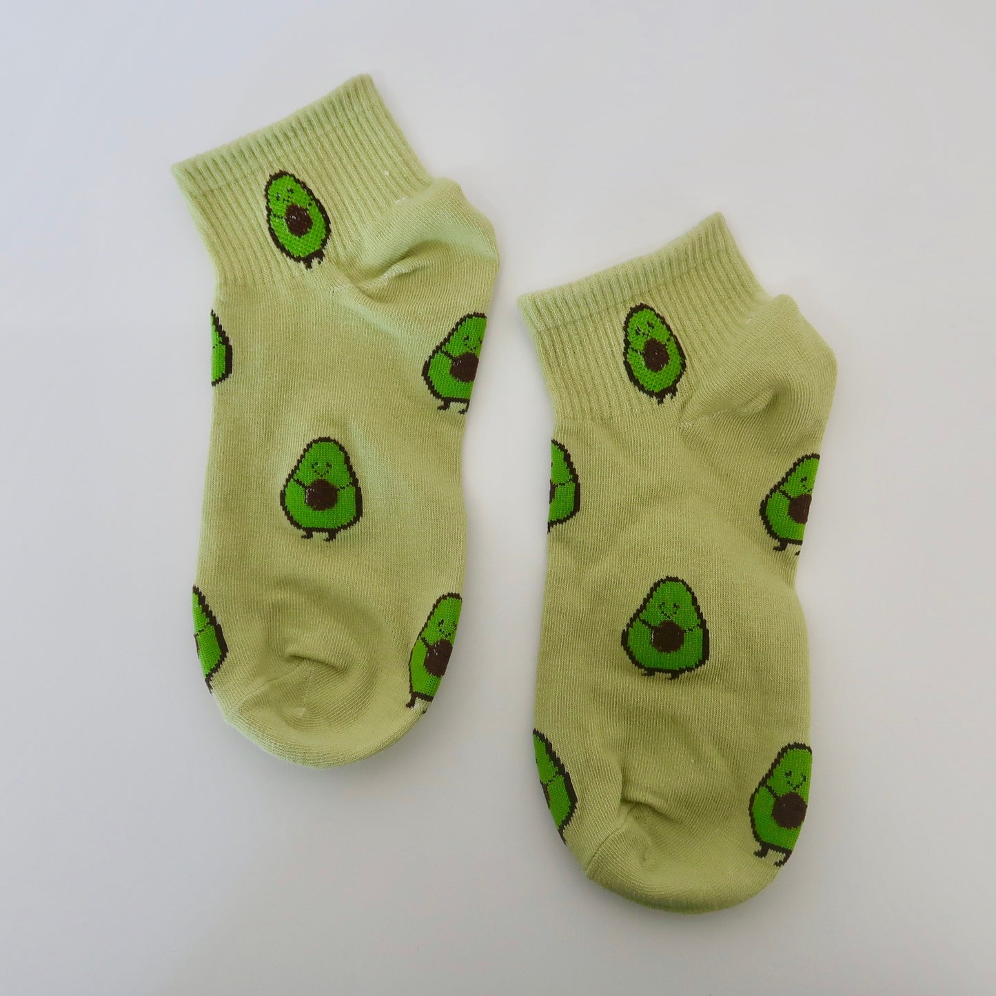 Design S - Cute Avocado Socks