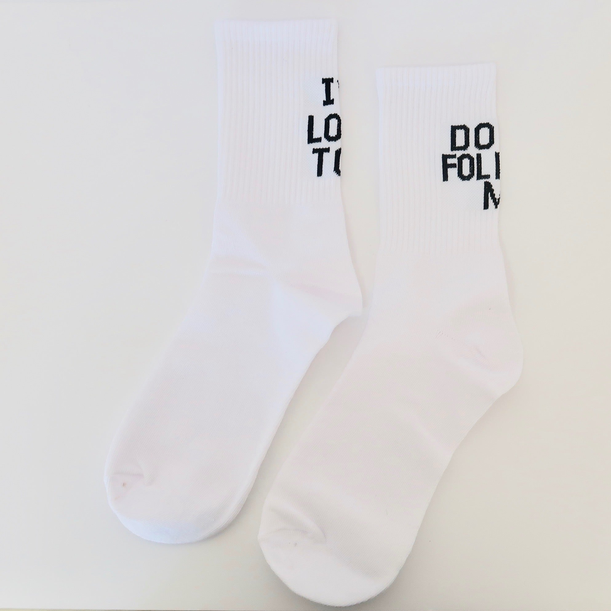 Design - Plain White Wording Socks – onion